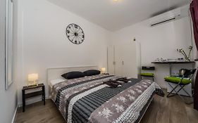Room Mar